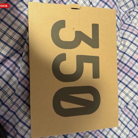 Size 9.5 - adidas Yeezy Boost 350 V2 Low Black Non-Reflective - Picture 4 of 12